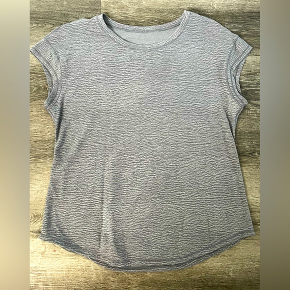 Lululemon top grey/white pattern size 10 - Picture 1 of 3